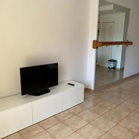 1 Bed Castle Harbour With Pool View C110