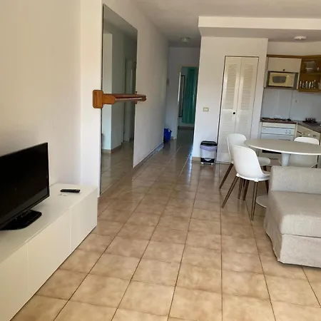 1 Bed Castle Harbour With Pool View C110 * Los Cristianos (Tenerife)