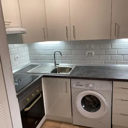 1 Bed Castle Harbour With Pool View C110 *
